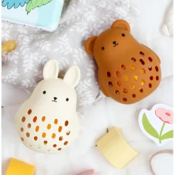 Feestartikelen|Kraamcadeaus*A Little Lovely Company silicone rammelaar konijn Off-White