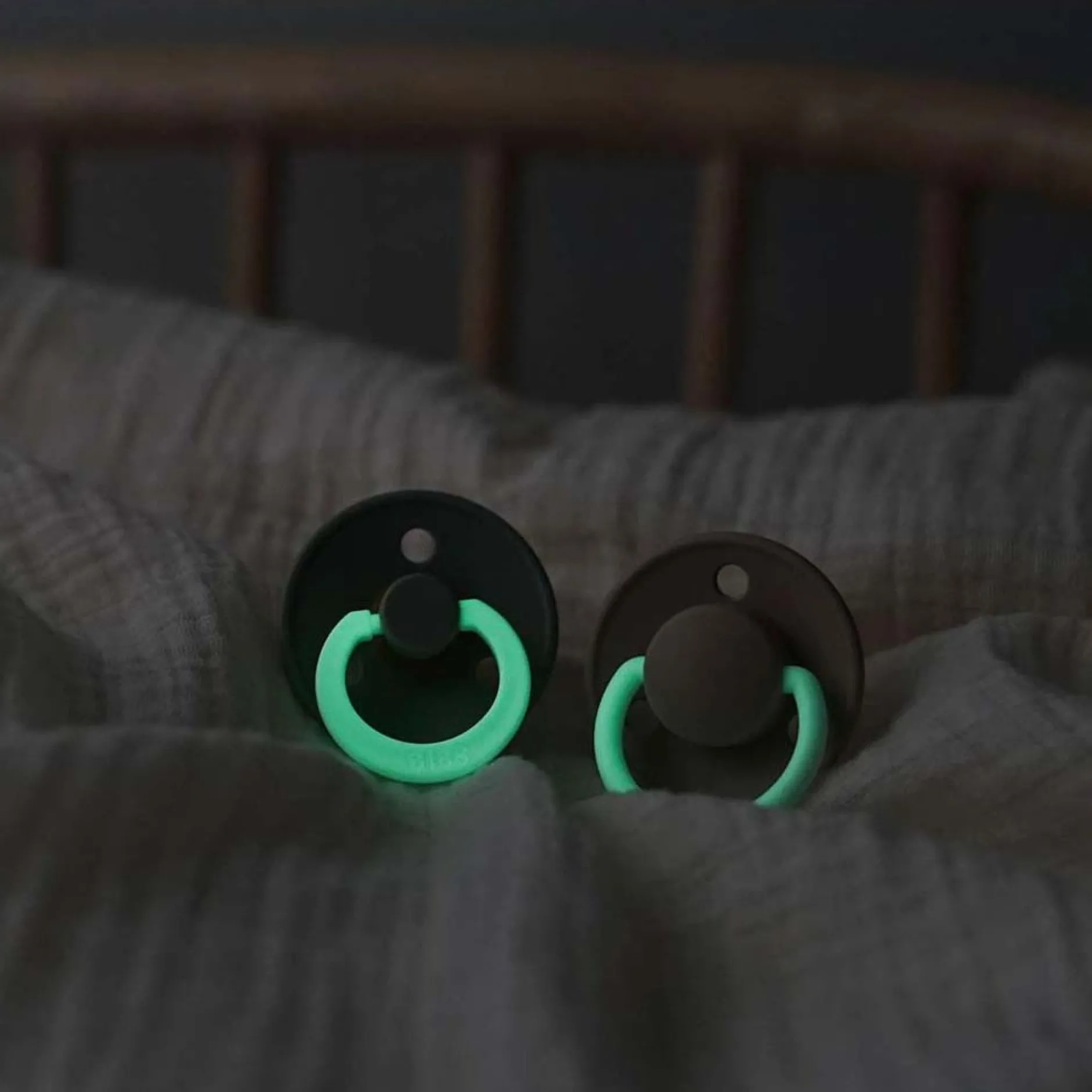 Fopspenen|Fopspenen & Accessoires*Bibs fopspeen size 1 - Glow in the dark Vanilla Night/ Dark Oak Night
