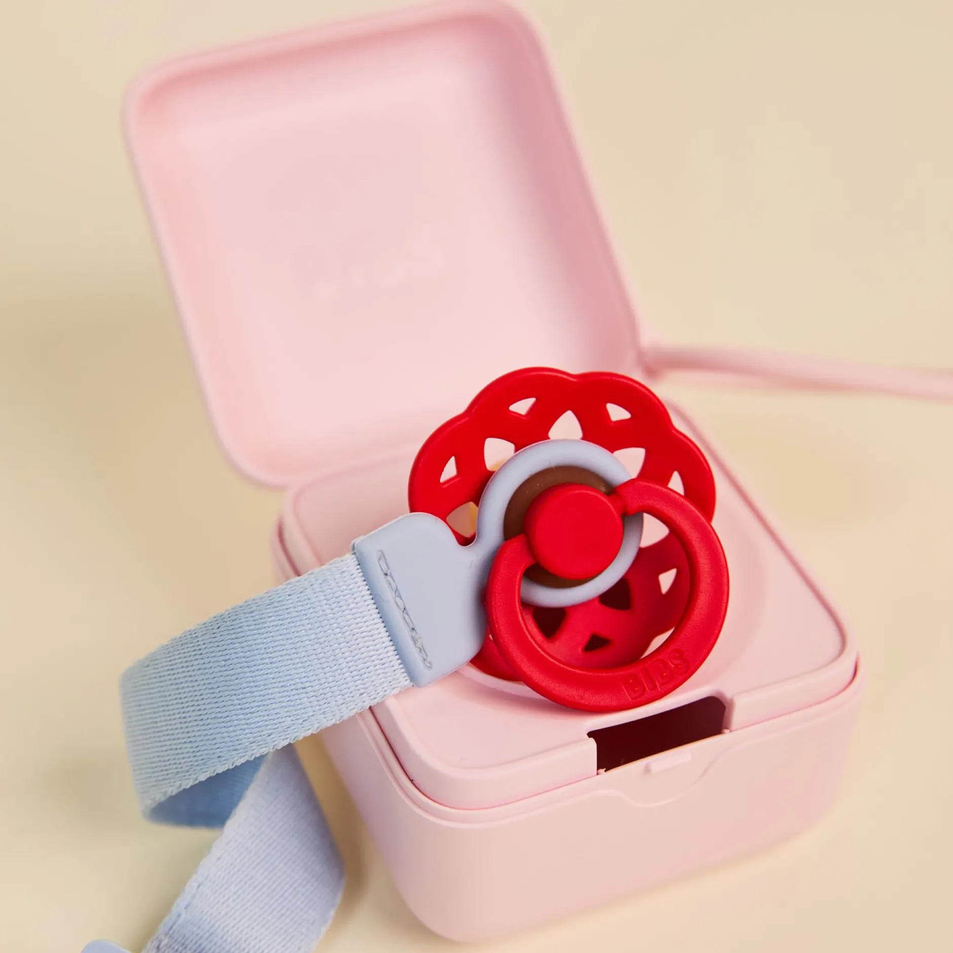 Speenkoorden|Fopspenen & Accessoires*Bibs fopspeendoosje rood