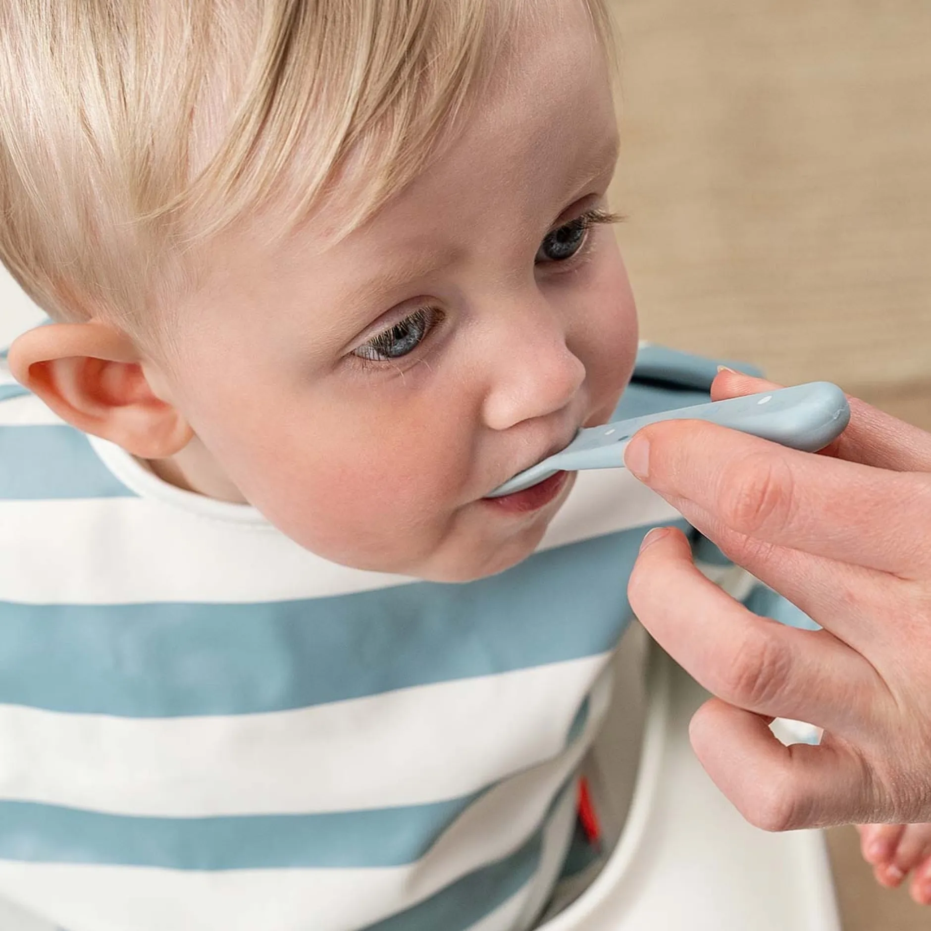 Kinderbestek*Done By Deer Foodie Bestekset blauw
