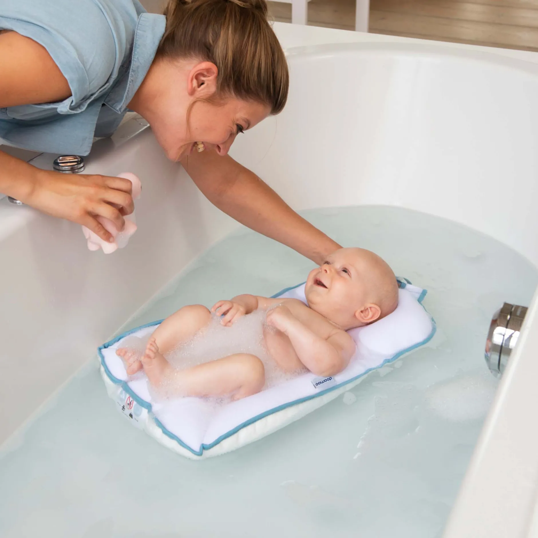 Overige Accessoires*Doomoo Basics Doomoo easy bath drijvend badmatrasje transparant