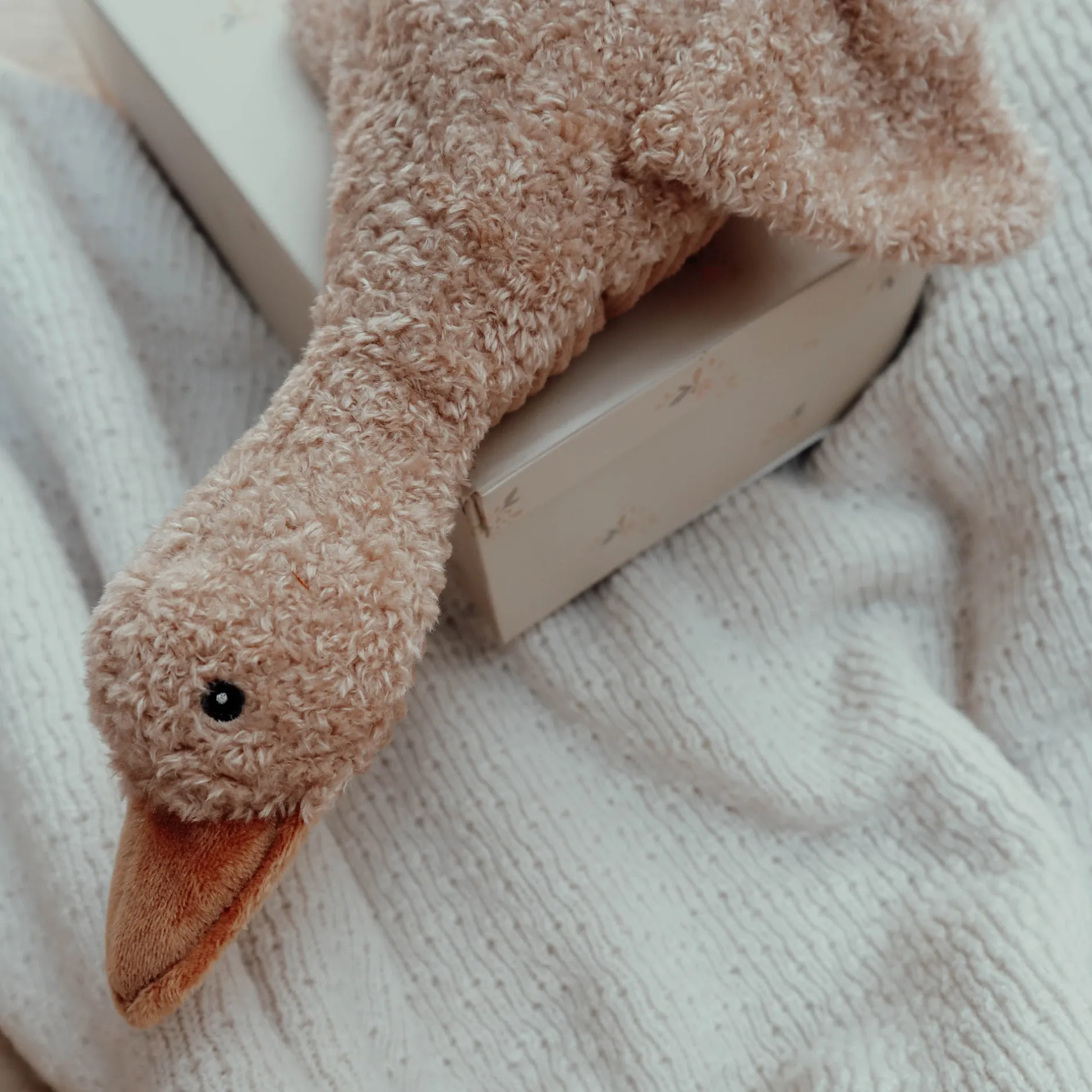 Slaaptrainers*Flow Amsterdam hartslagknuffel Liva oplaadbaar beige