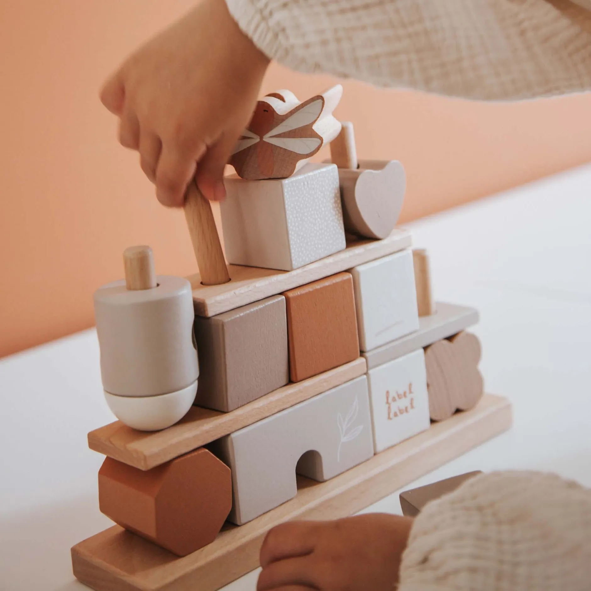 Stapelspeelgoed*Label Label houten stapelblokken Beigebrown