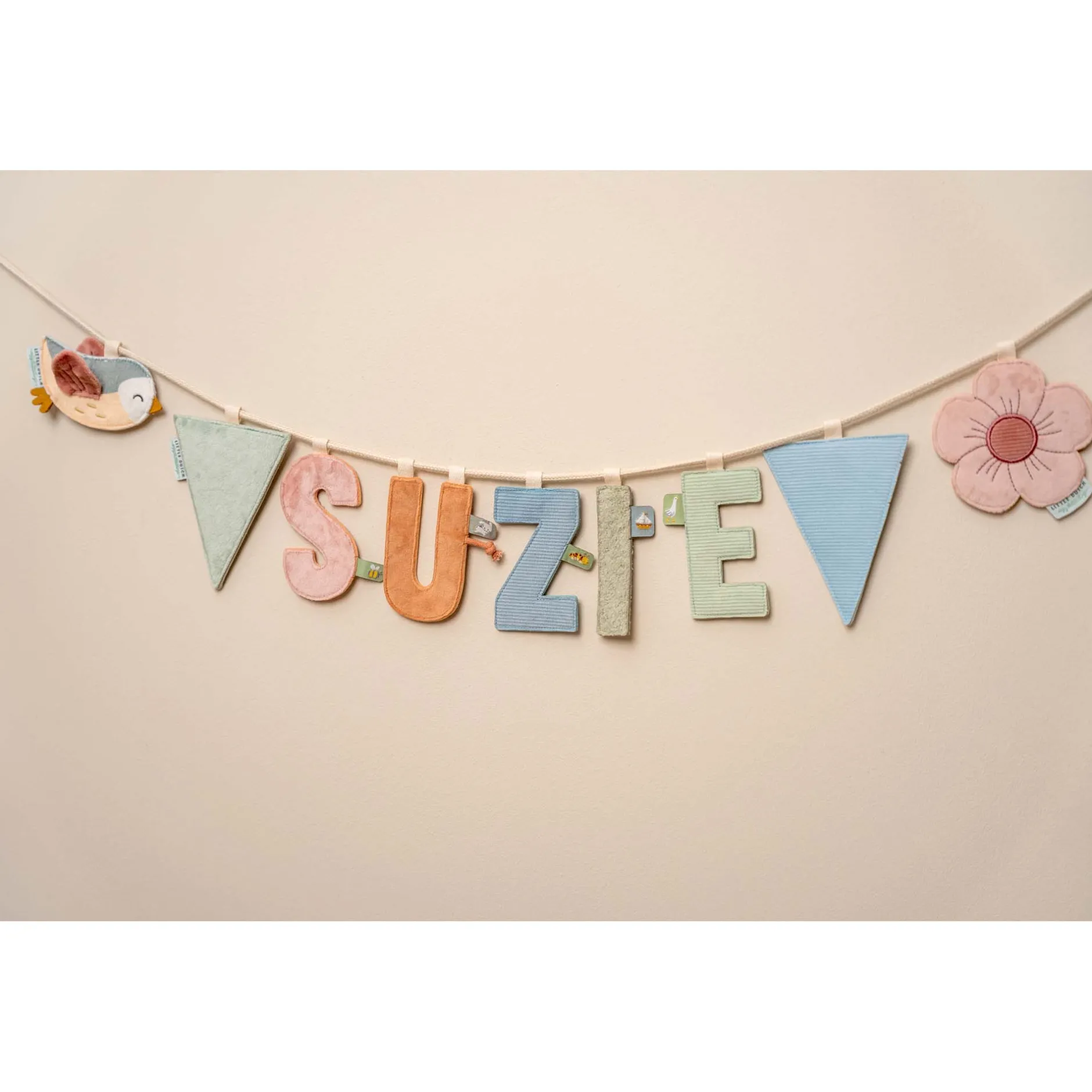 Wanddecoratie*Little Dutch letterslinger T rood