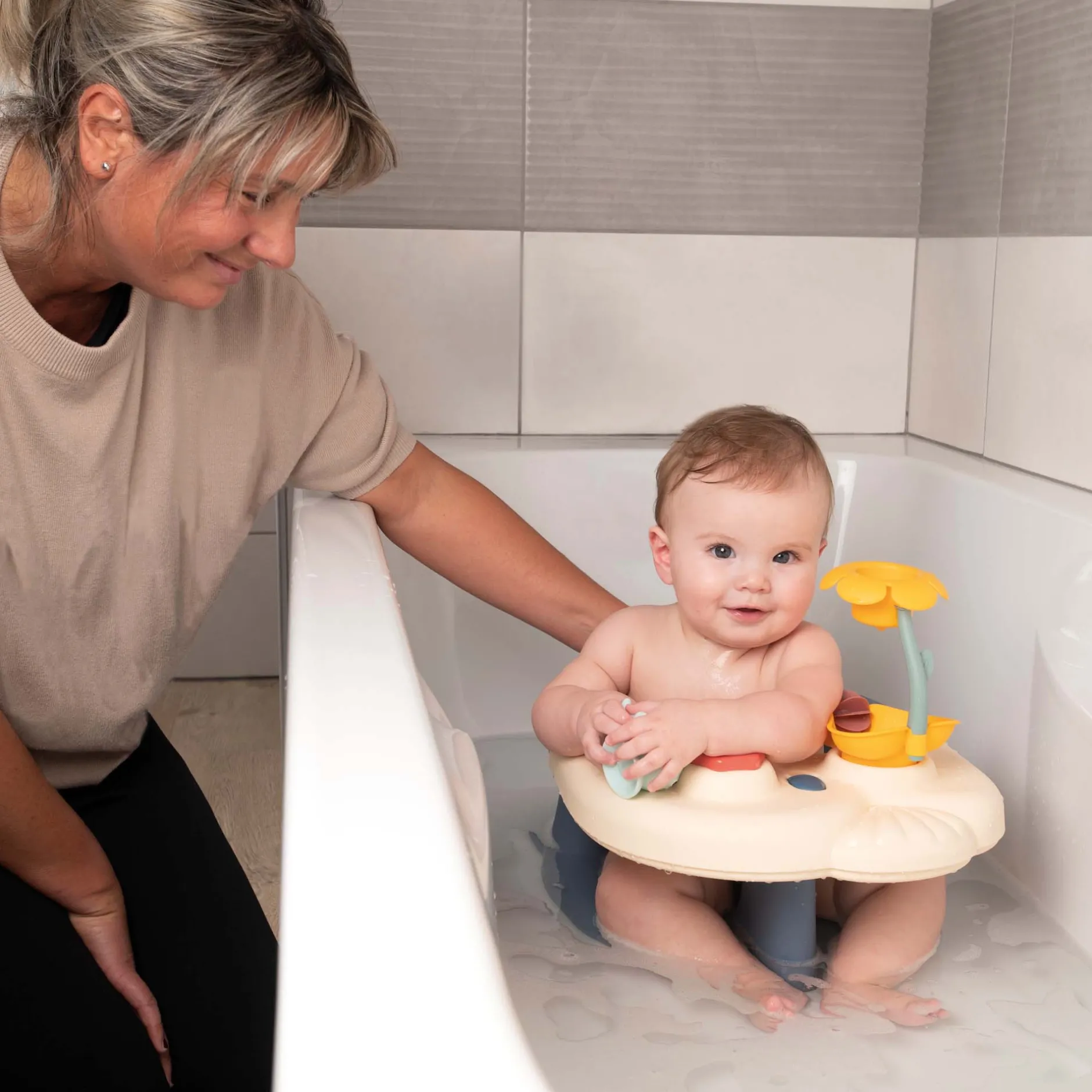 Badzitjes & Badringen*Smoby Little baby bath time badzitje blauw