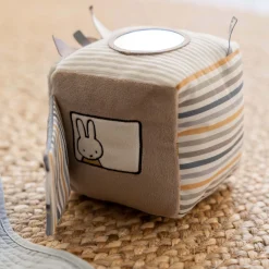 Interactief Speelgoed|Hangspeelgoed*Nijntje kubus Fluffy Green
