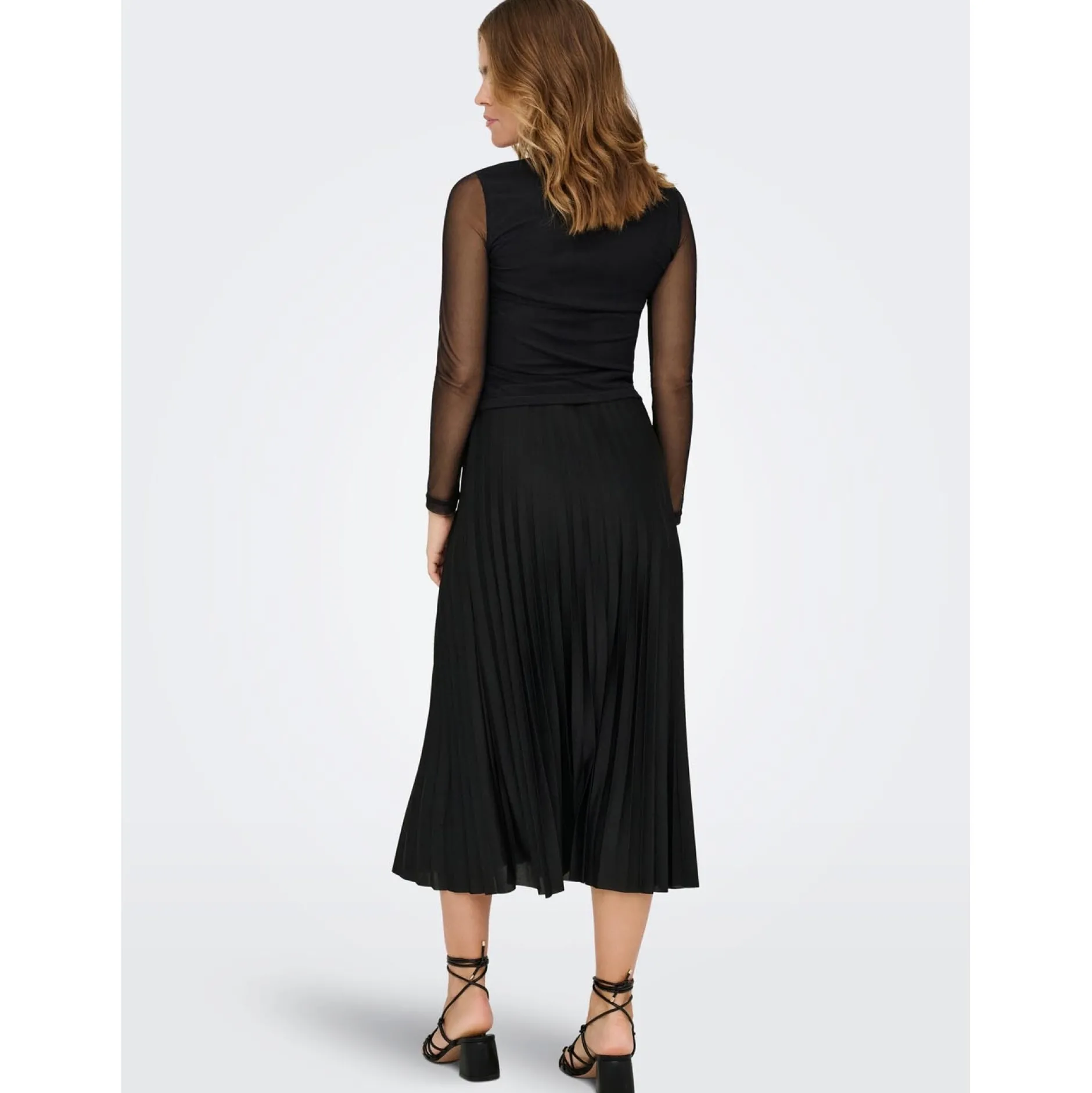 Shirts & Tops*Only Maternity ONLY zwangerschaps T-shirt lange mouwen effen zwart Black