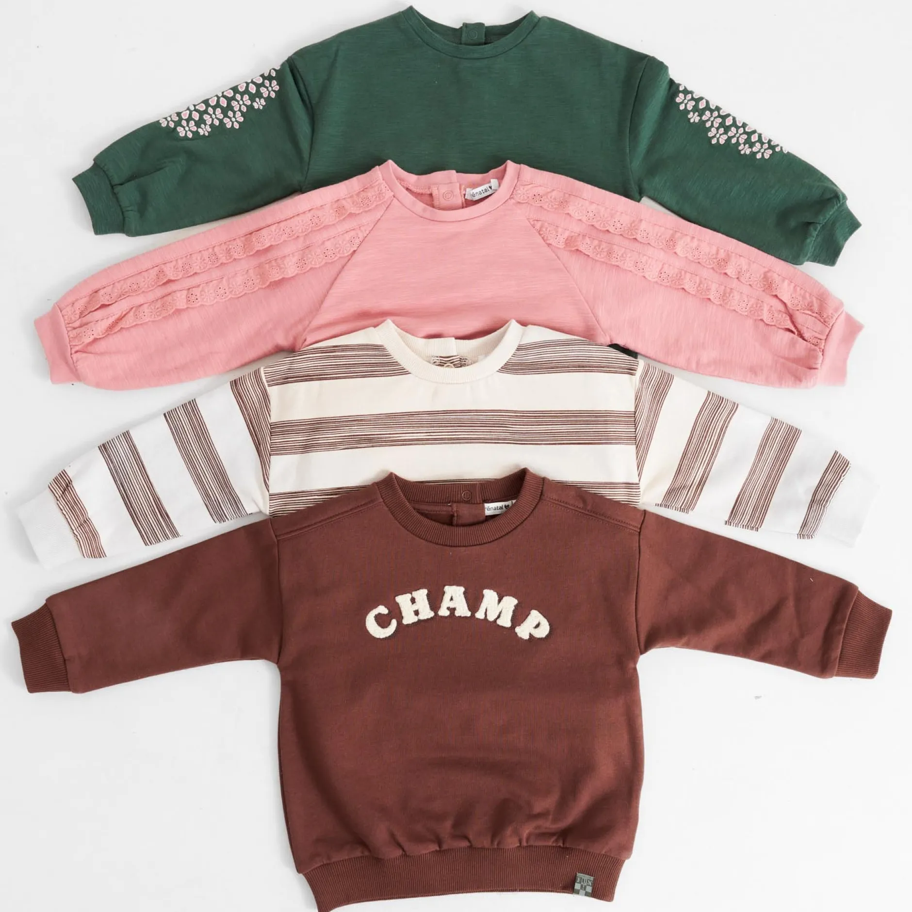 Truien & Vesten|Truien & Sweaters*Prénatal baby sweater lange mouwen tekst bruin Chocolatbrown
