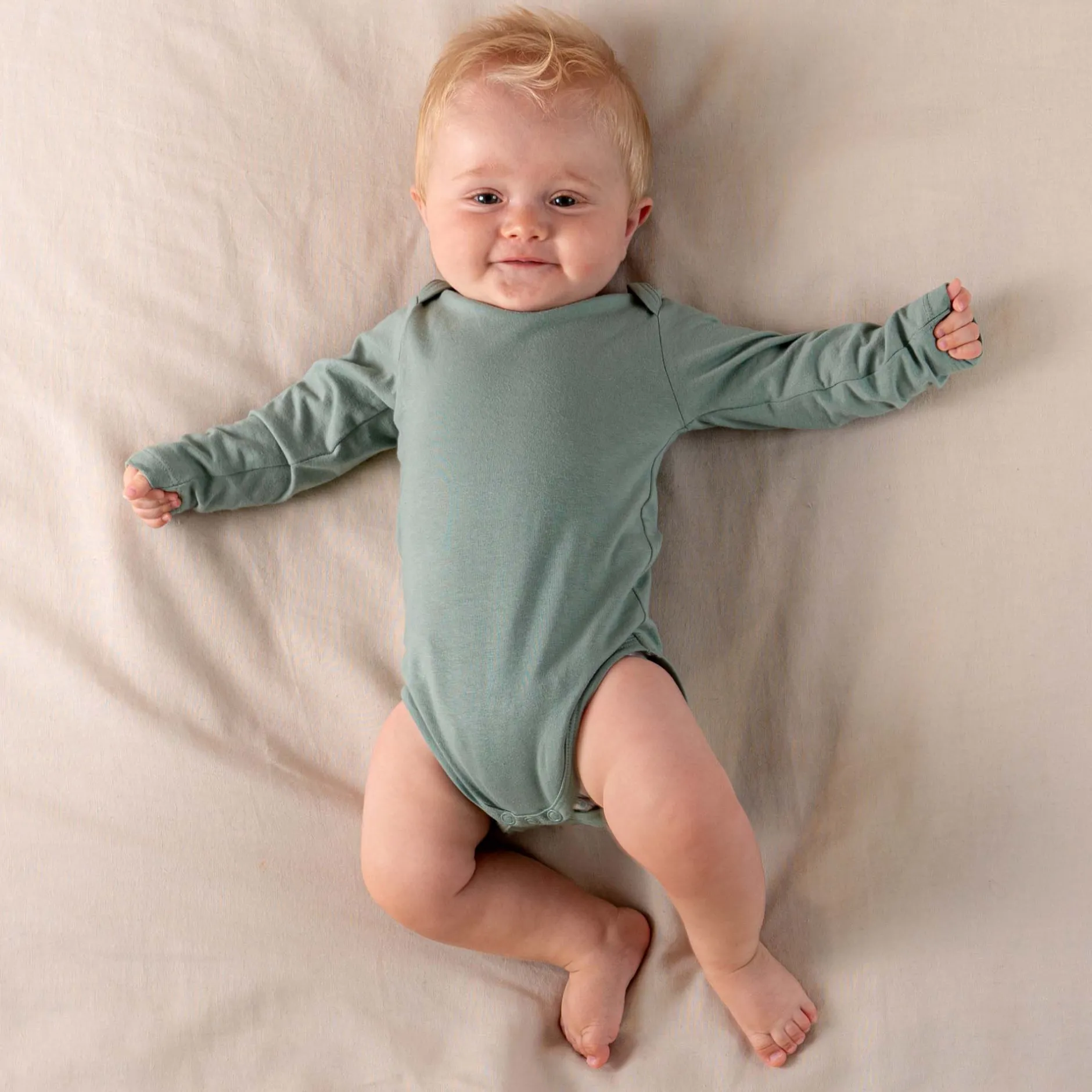 Rompers|Rompers*Prénatal basis romper lange mouwen effen groen Midgreen
