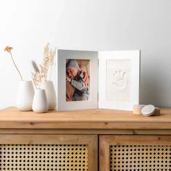 Feestartikelen|Kraamcadeaus*Prénatal fotolijst met gipsafdruk wit