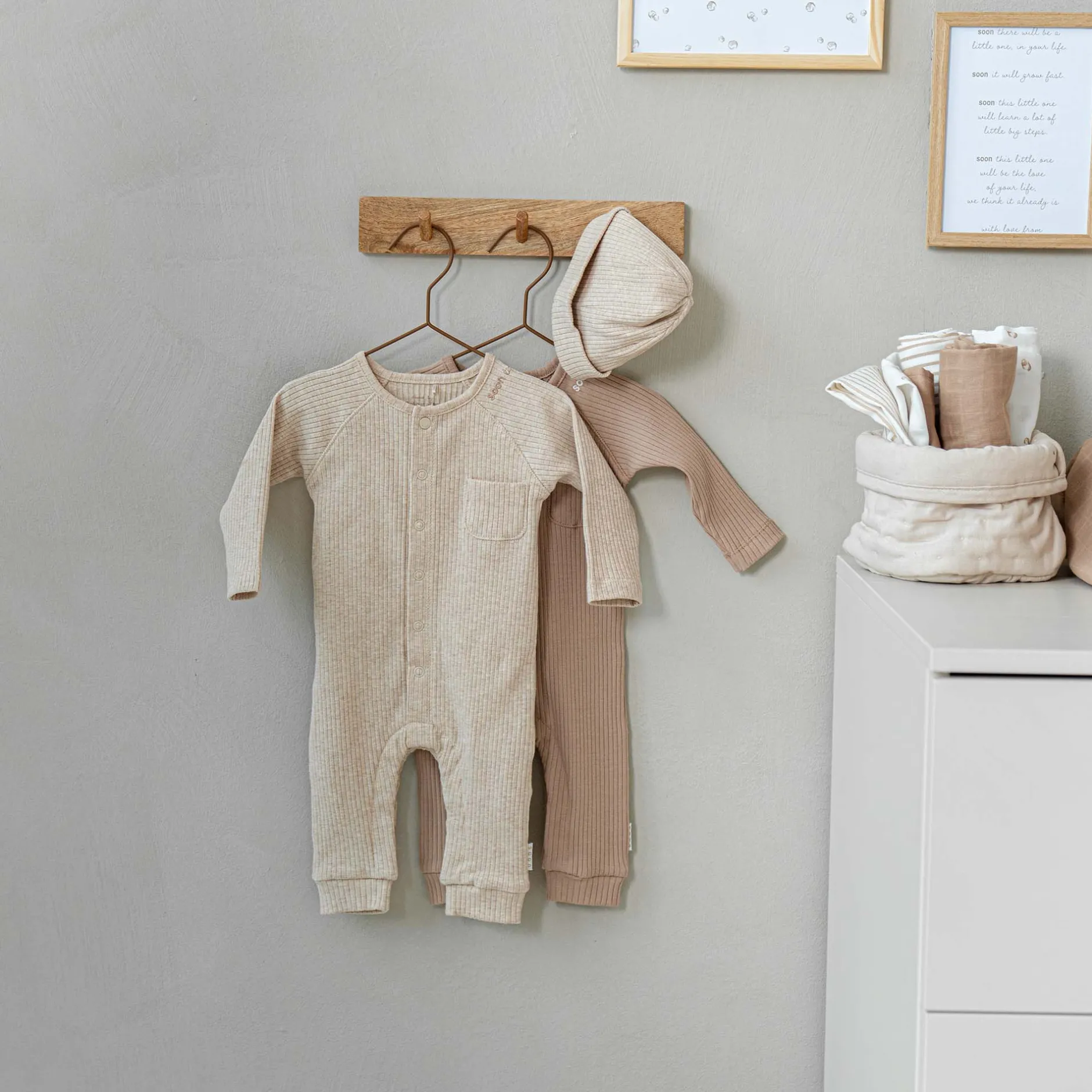 Boxpakjes|Boxpakjes & Jumpsuits*Prénatal newborn boxpakje rib lange mouwen effen beige Beigebrown