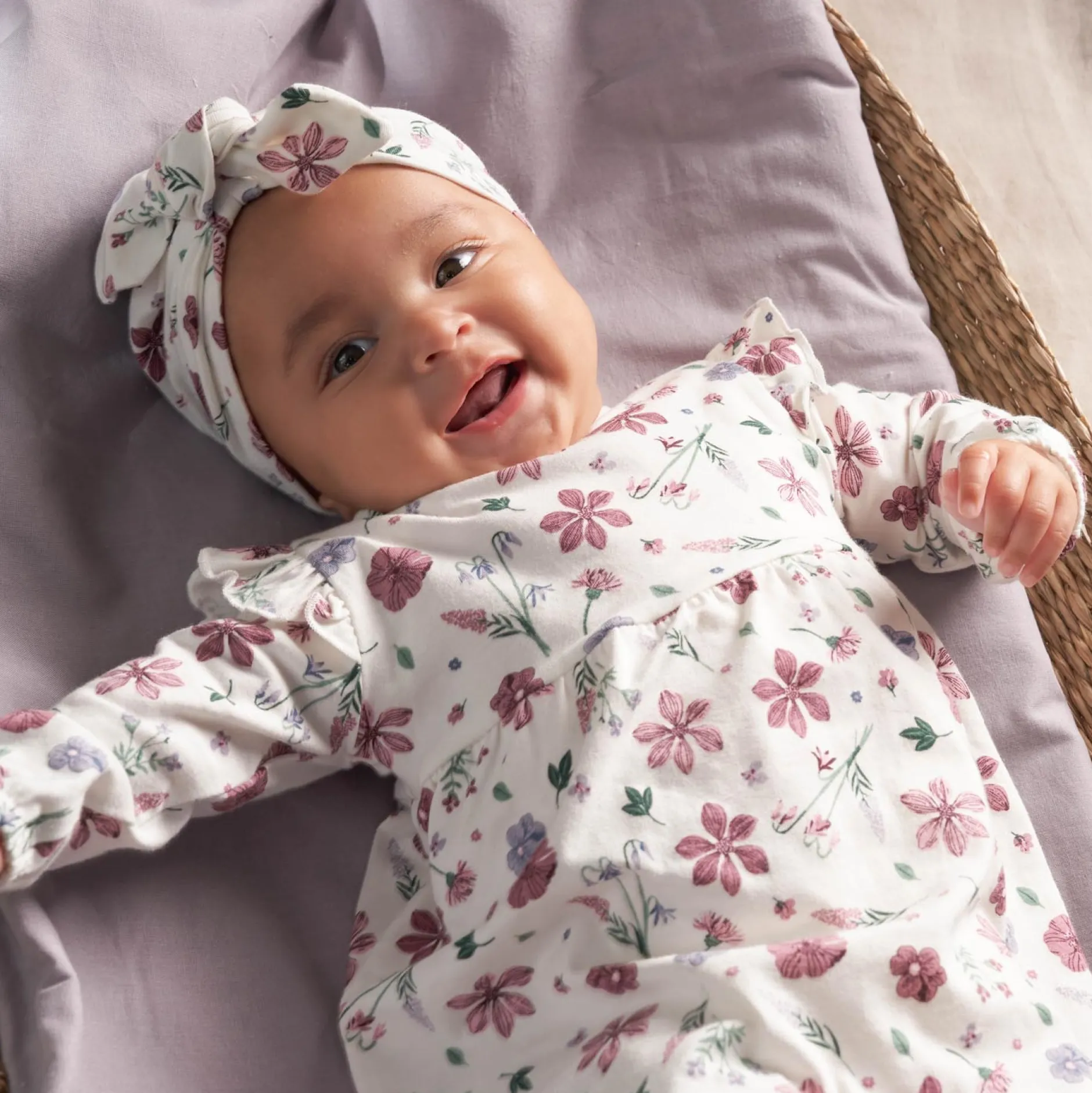 Jurken & Rokken|Jurken & Rokken*Prénatal newborn jurk lange mouwen bloemen multi Ivory White