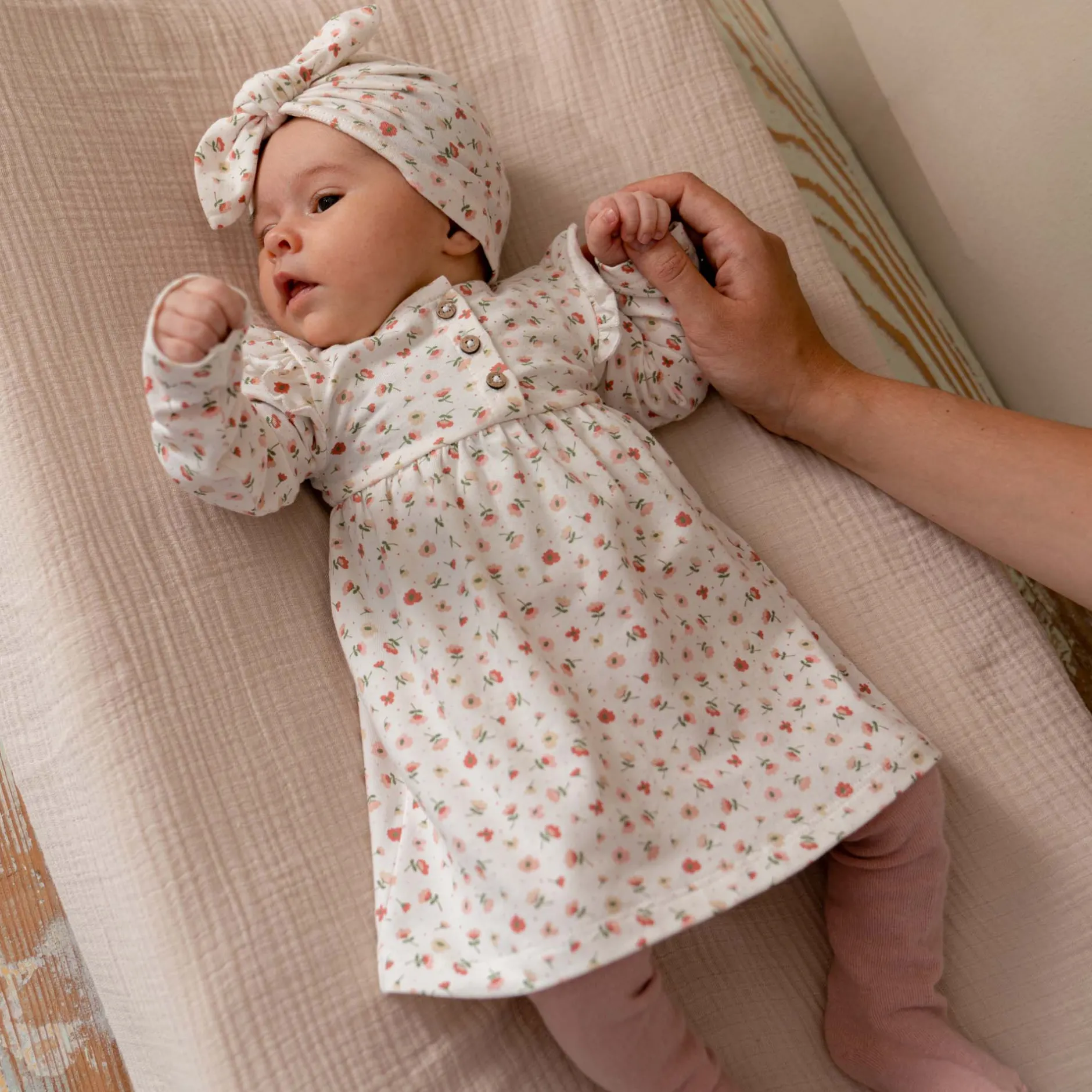 Jurken & Rokken|Jurken & Rokken*Prénatal newborn jurk lange mouwen bloemen roze Powder Pink