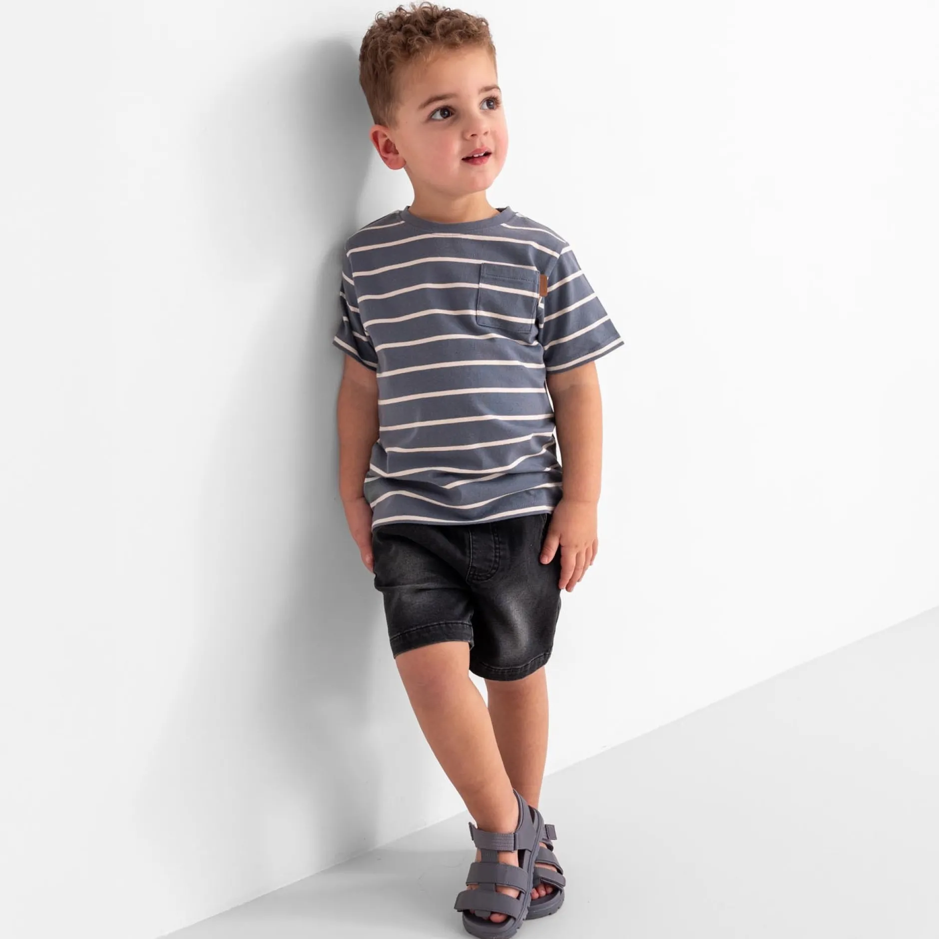 Broeken & Tuinbroeken|Broeken & Leggings*Prénatal peuter short effen zwart Black Denim
