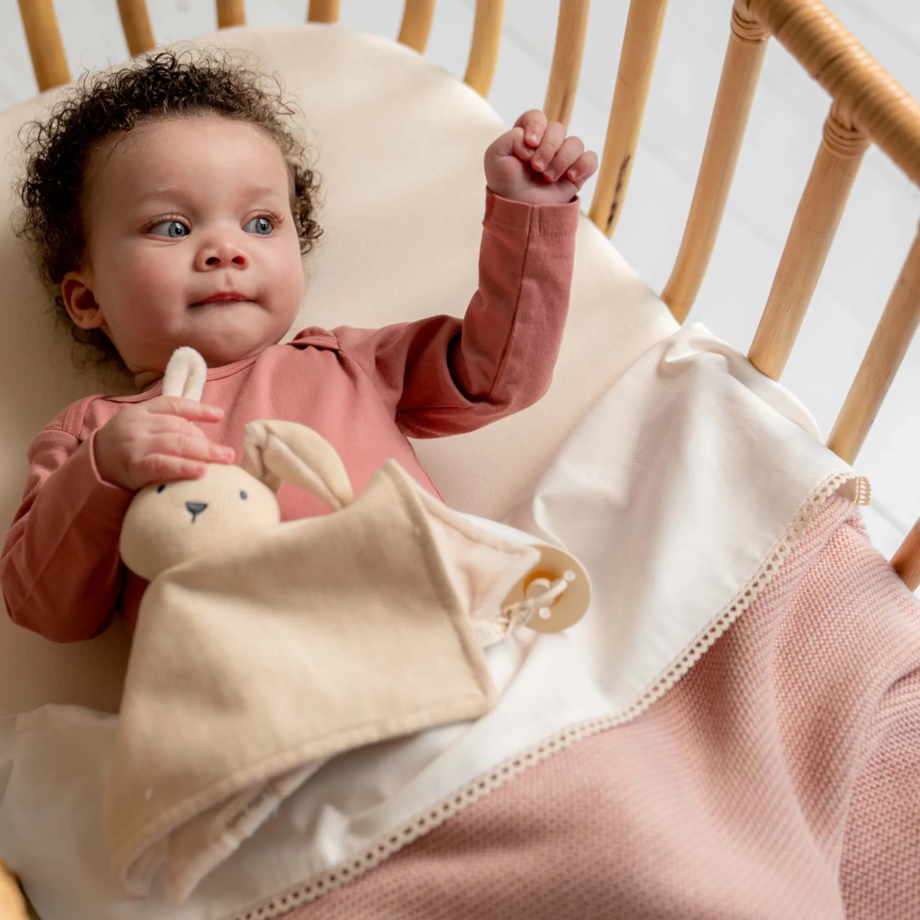 Dekens*Prénatal wiegdeken Little Knits roze