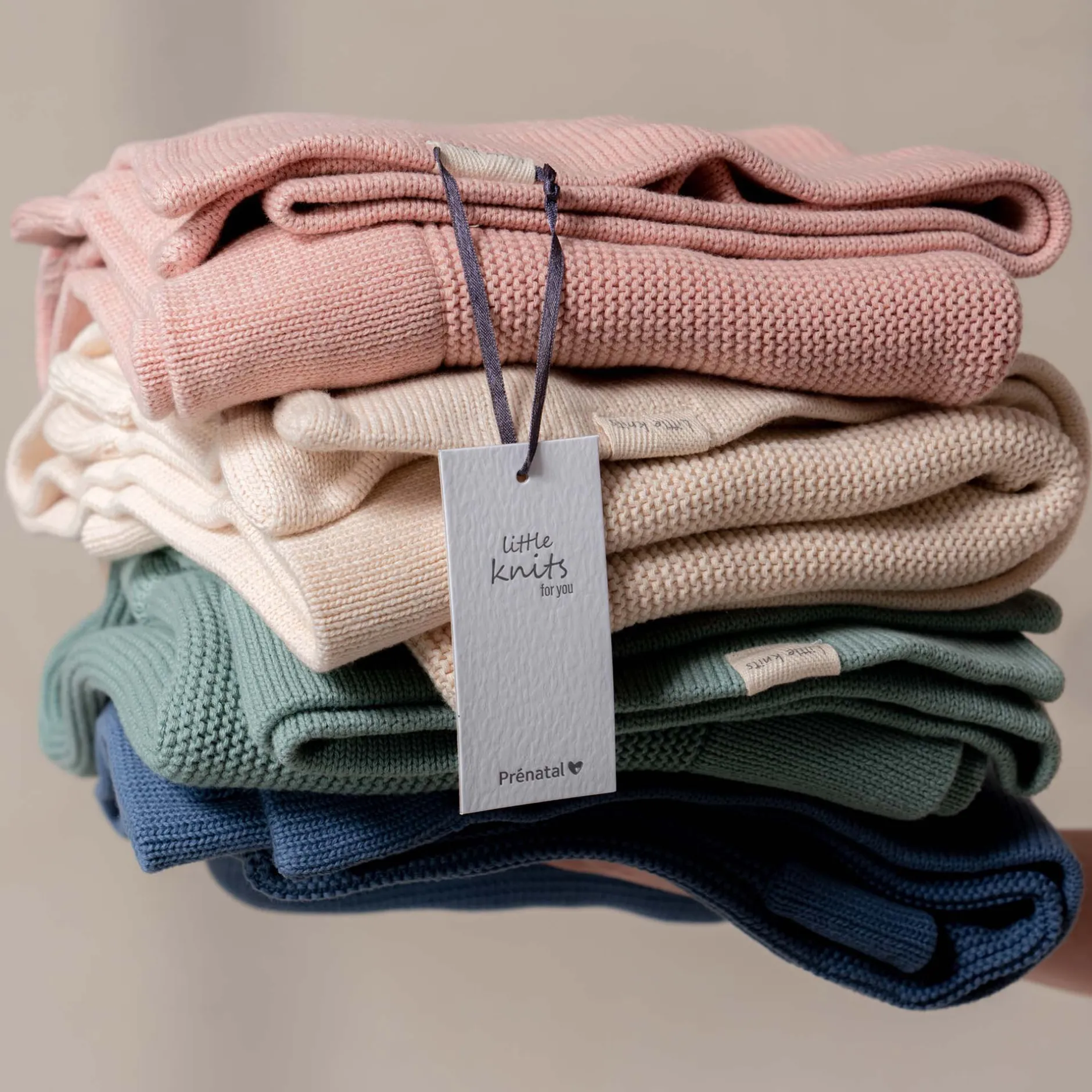 Dekens*Prénatal wiegdeken Little Knits wit