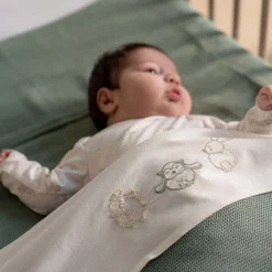 Lakens*Prénatal wieglaken kleine vriendjes wit