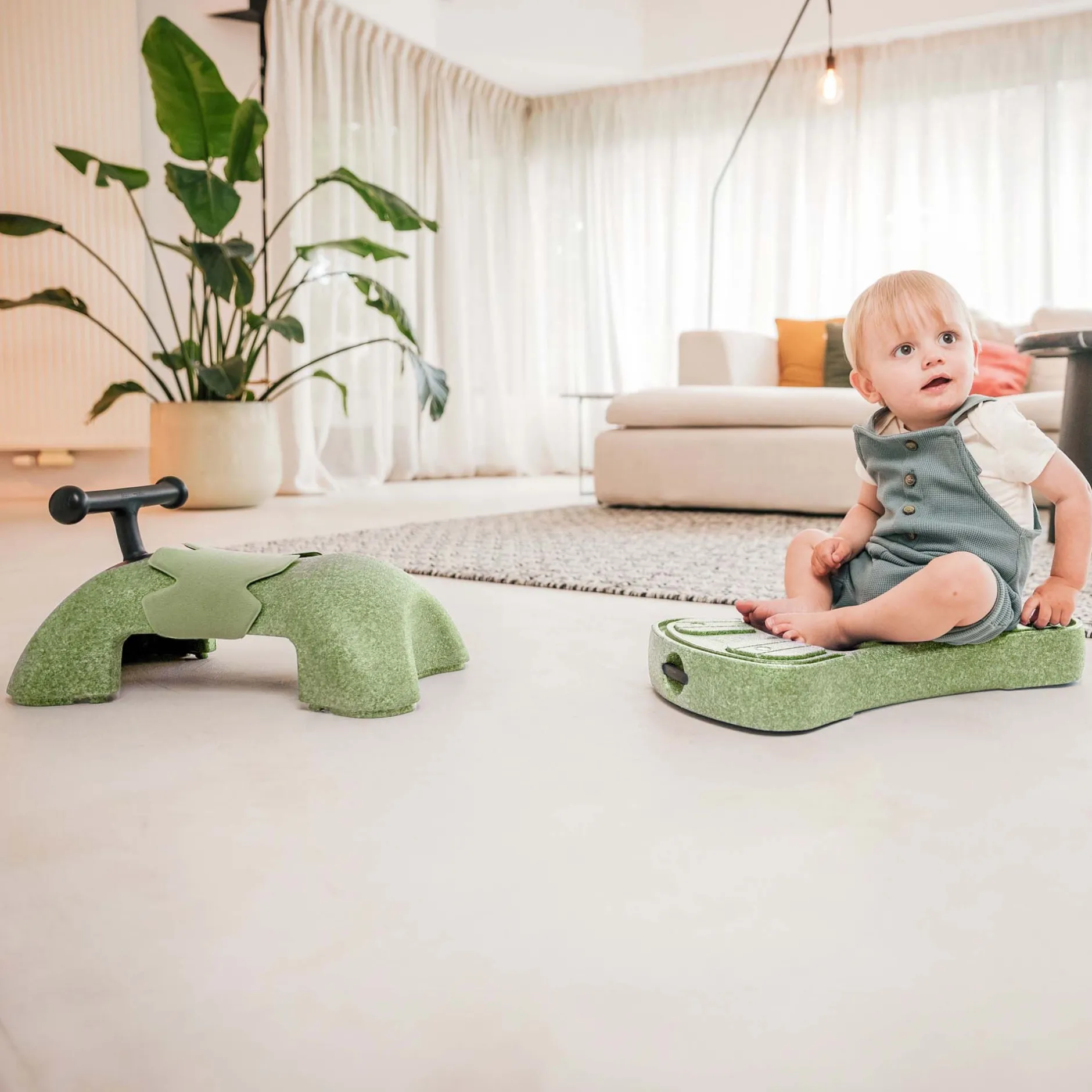 Loopfietsen & Loopwagens|Loopstoeltjes*Scoot & Ride Scoot and Ride My First babywalker Olivegreen