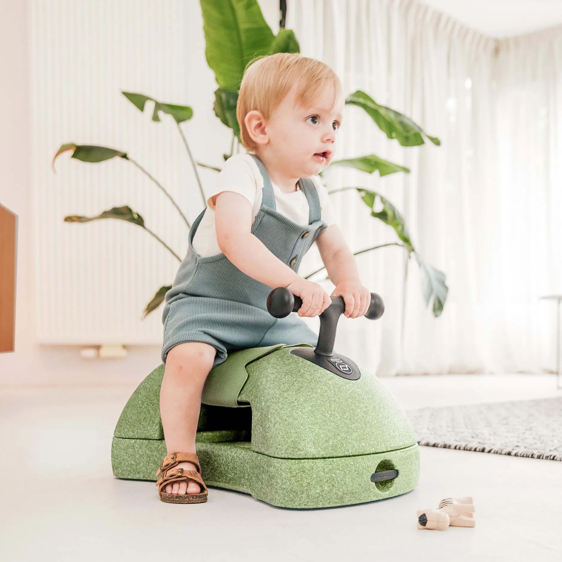 Loopfietsen & Loopwagens|Loopstoeltjes*Scoot & Ride Scoot and Ride My First babywalker Olivegreen