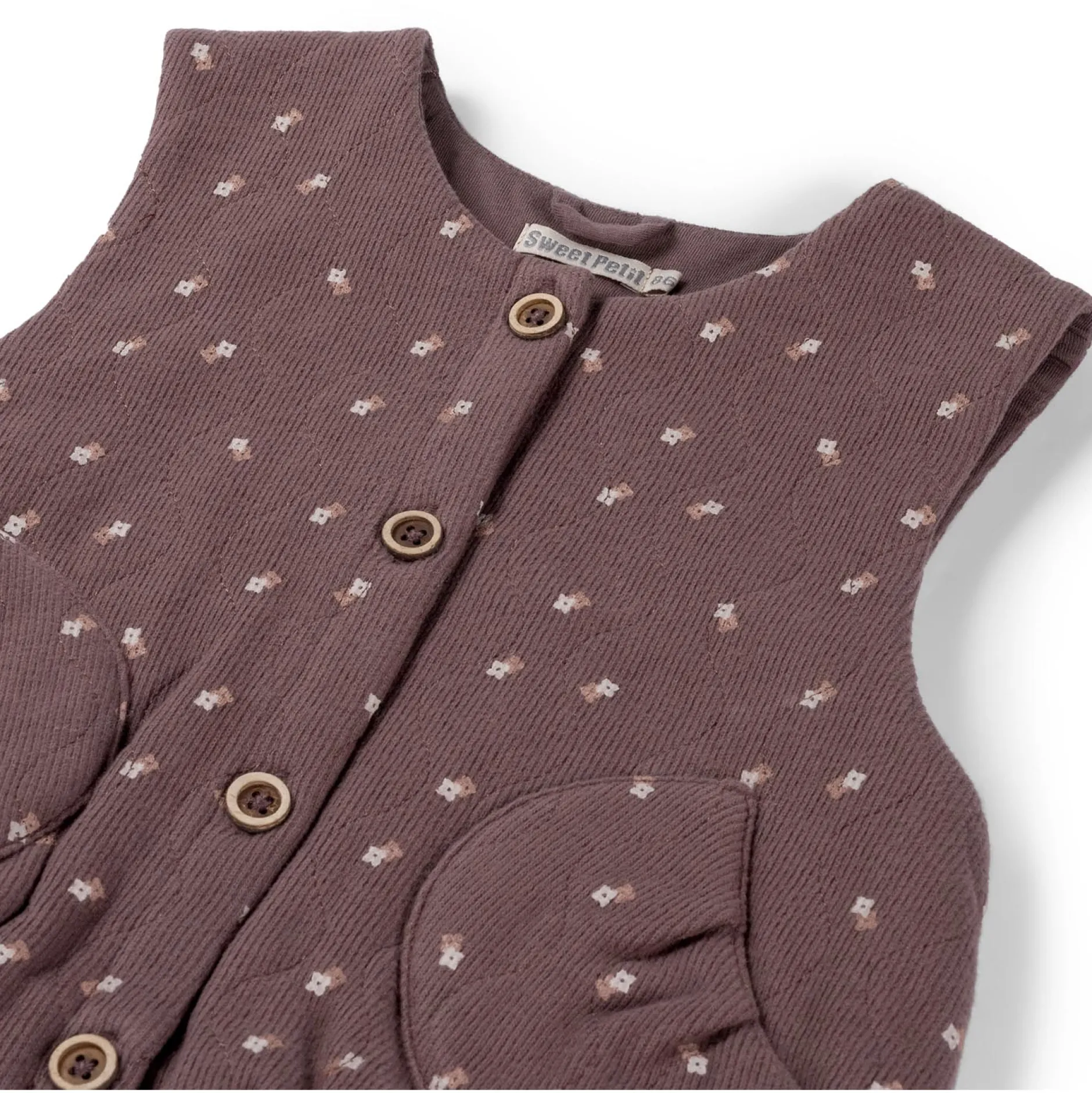 Truien & Vesten|Vesten*Sweet Petit baby gilet Jitte mouwloos all over print bruin Dark Mud Brown