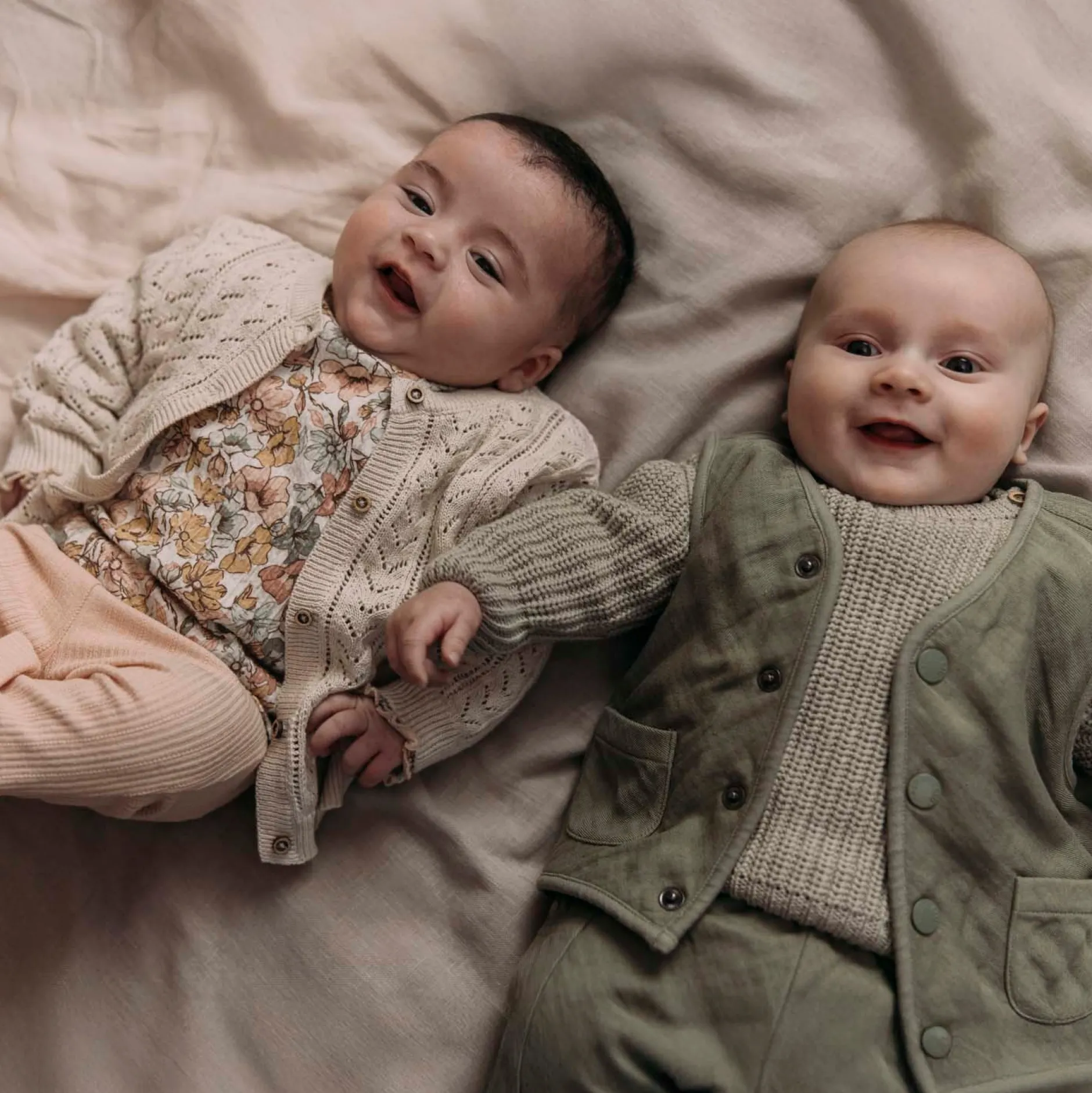 Truien & Vesten|Truien & Sweaters*Sweet Petit baby trui lange mouwen effen groen Soft Green