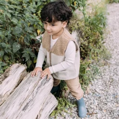 Truien & Vesten|Vesten*Sweet Petit peuter gilet Joe mouwloos effen beige Ecru